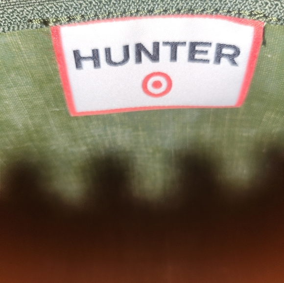 Hunter for Target Green Wristlet, NWT - Picture 3 of 14